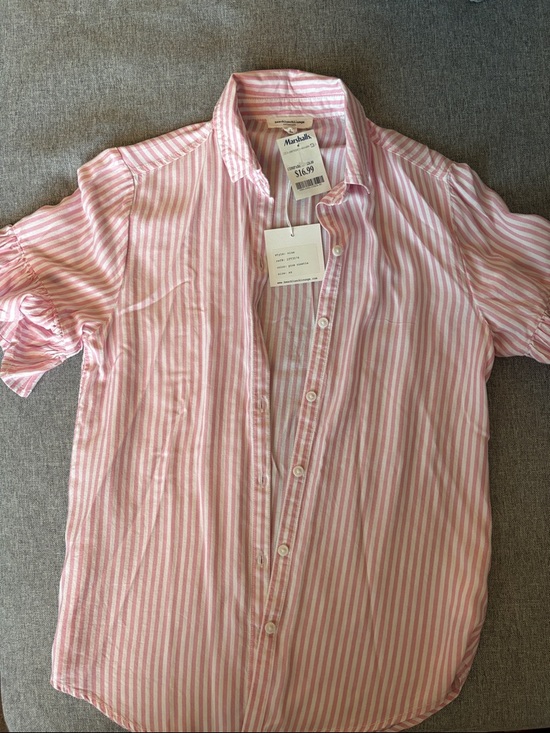 beachlunchlounge Tops - beachlunchlounge Pink and White Striped Casual Button-Down Shirt